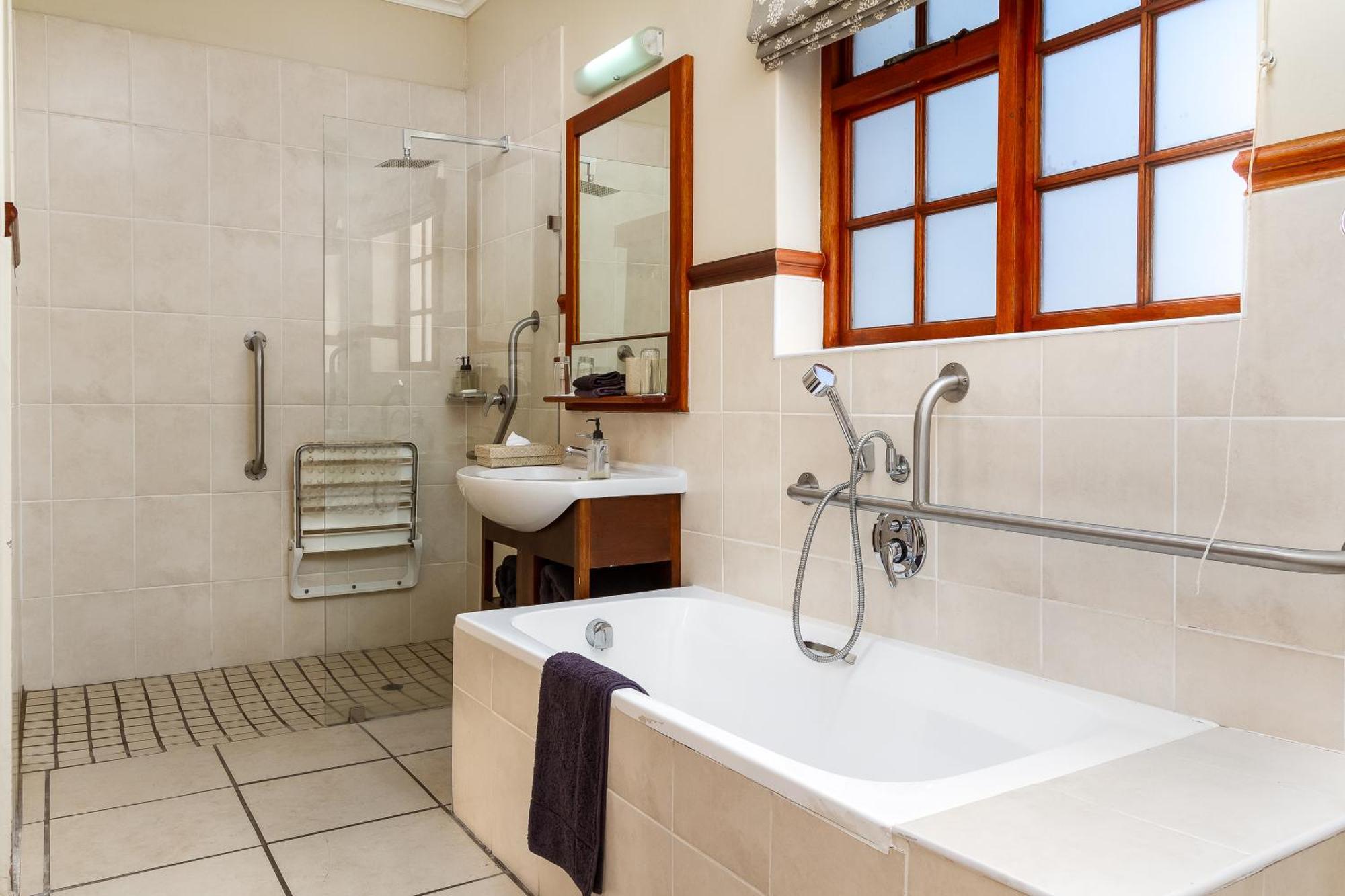 Noordhoek Village Hotel Buitenkant foto