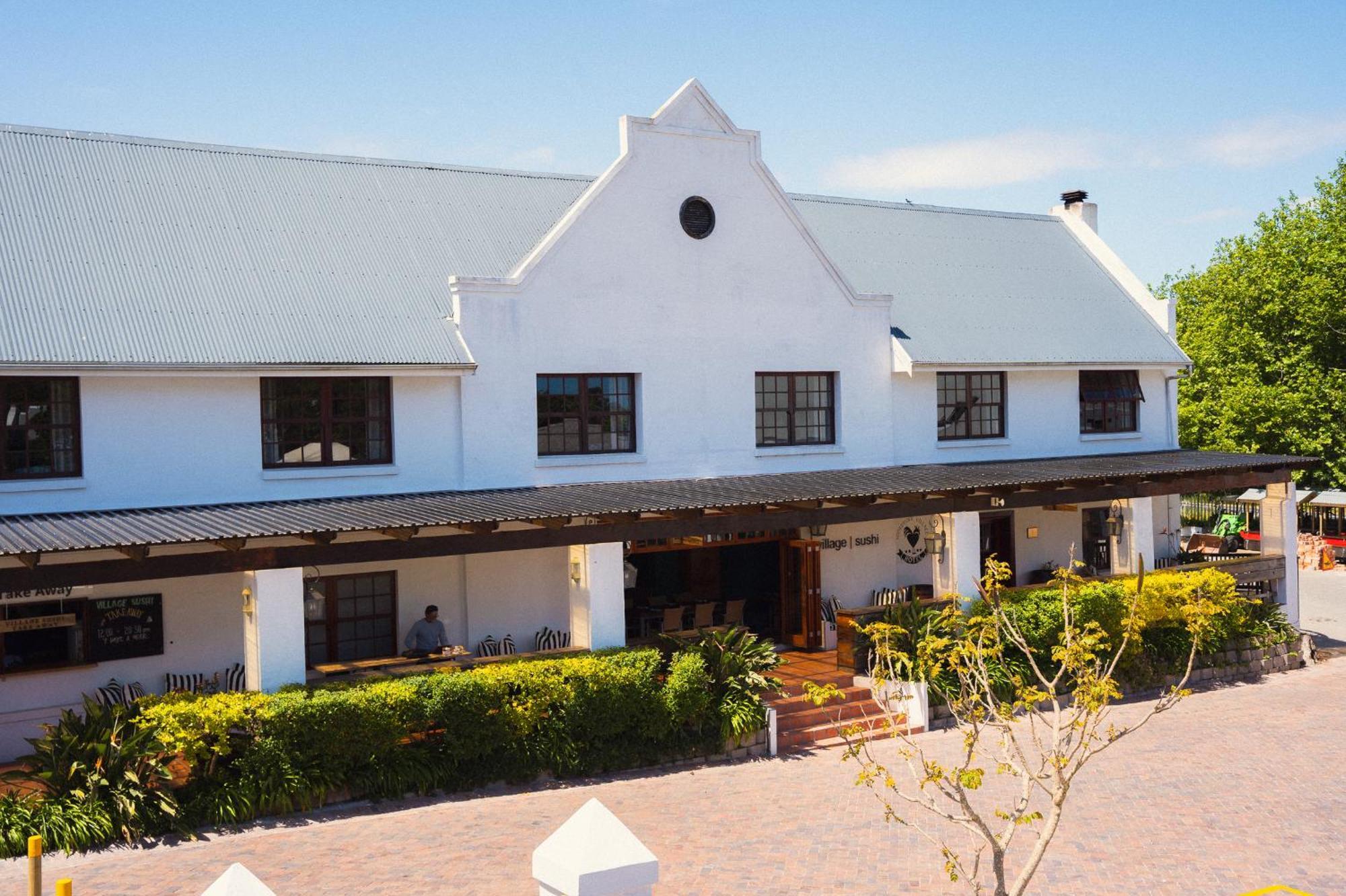 Noordhoek Village Hotel Buitenkant foto